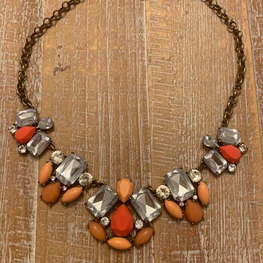Gorgeous coral gemstone J. Crew necklace